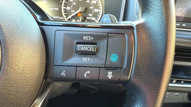 2023 Nissan Rogue - Image 11 of 12