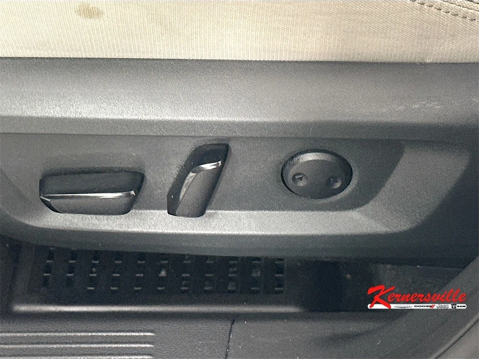 2023 Nissan Rogue - Image 21 of 21