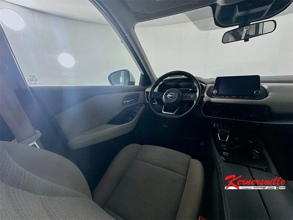 2023 Nissan Rogue - Image 9 of 21