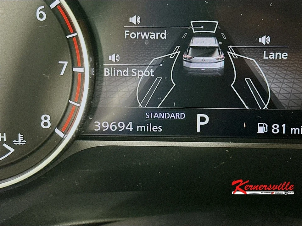2023 Nissan Rogue - Image 15 of 21