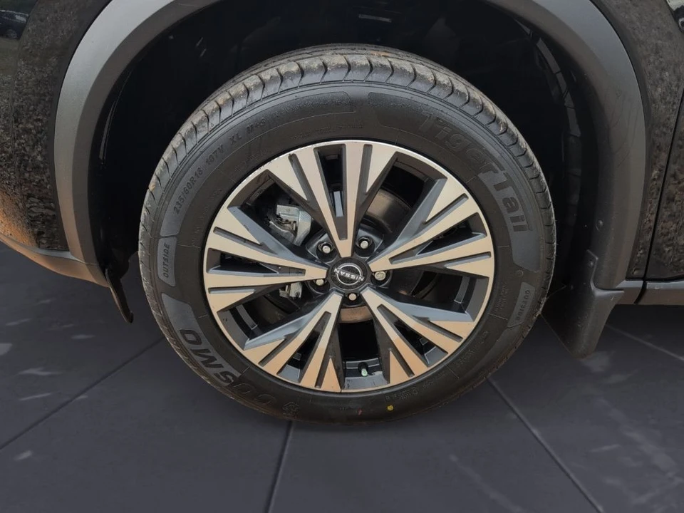 2023 Nissan Rogue - Image 24 of 24