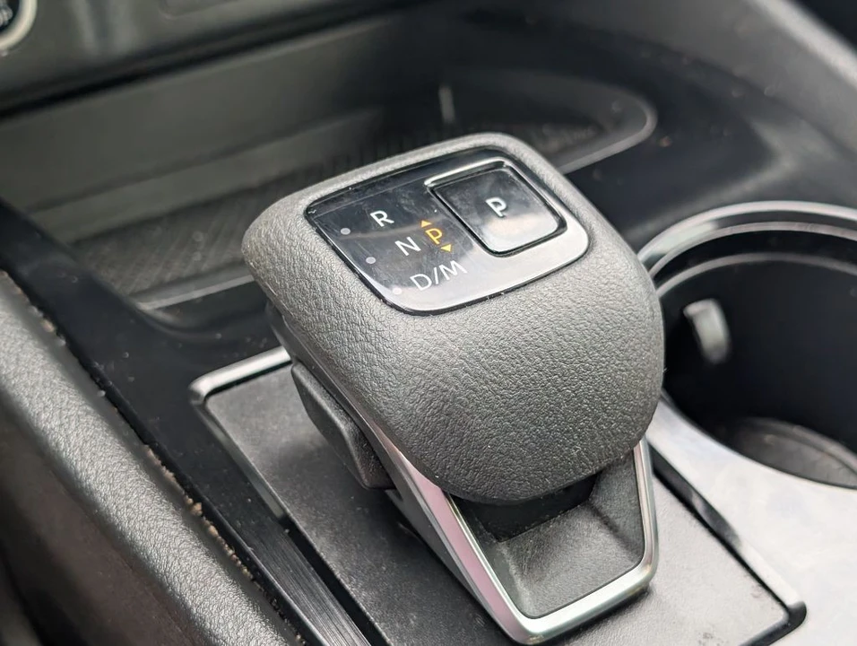 2023 Nissan Rogue - Image 22 of 24