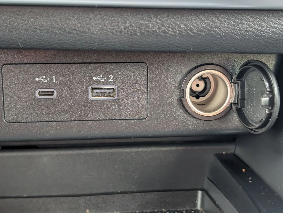2023 Nissan Rogue - Image 19 of 21