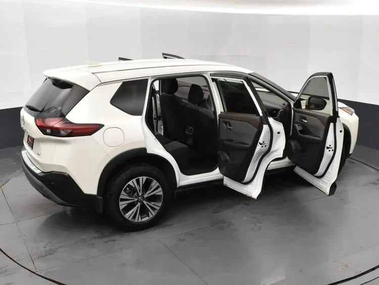 2023 Nissan Rogue - Image 6 of 12