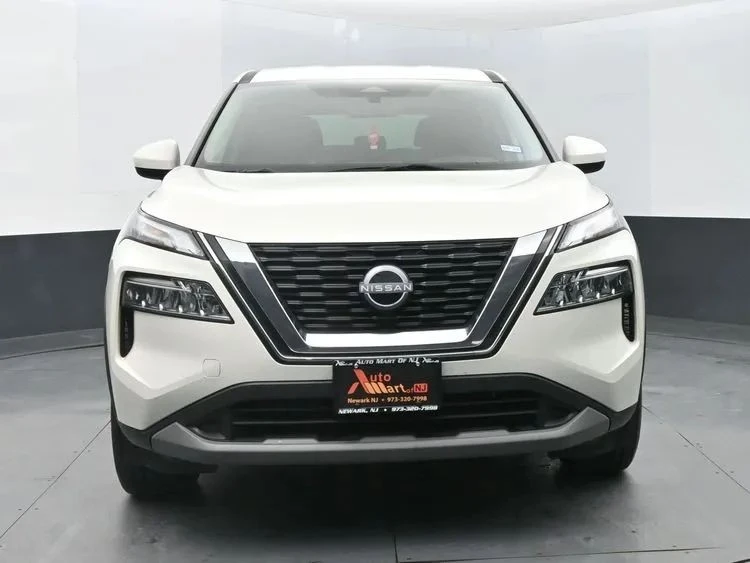 2023 Nissan Rogue - Image 3 of 12