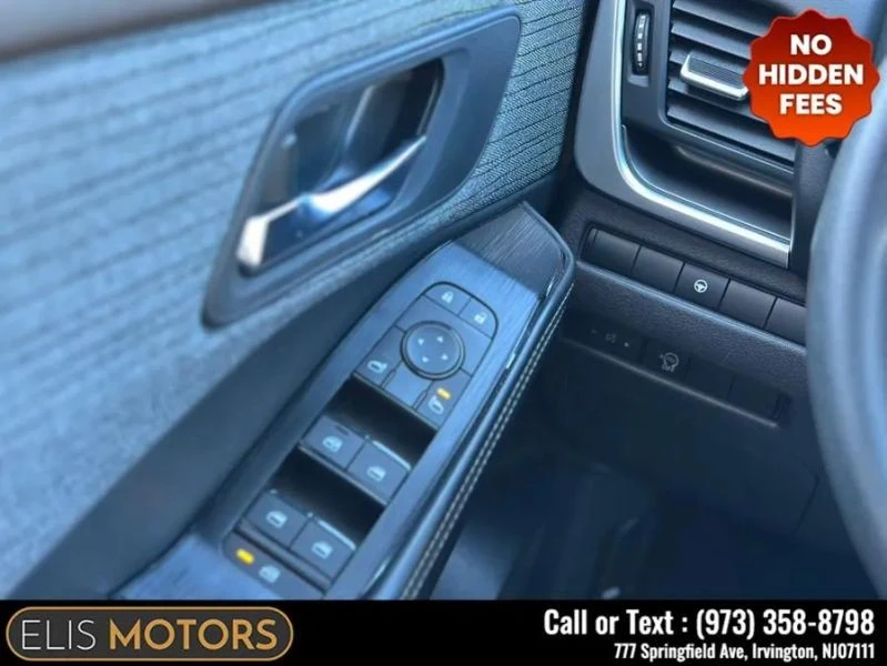 2023 Nissan Rogue - Image 12 of 12