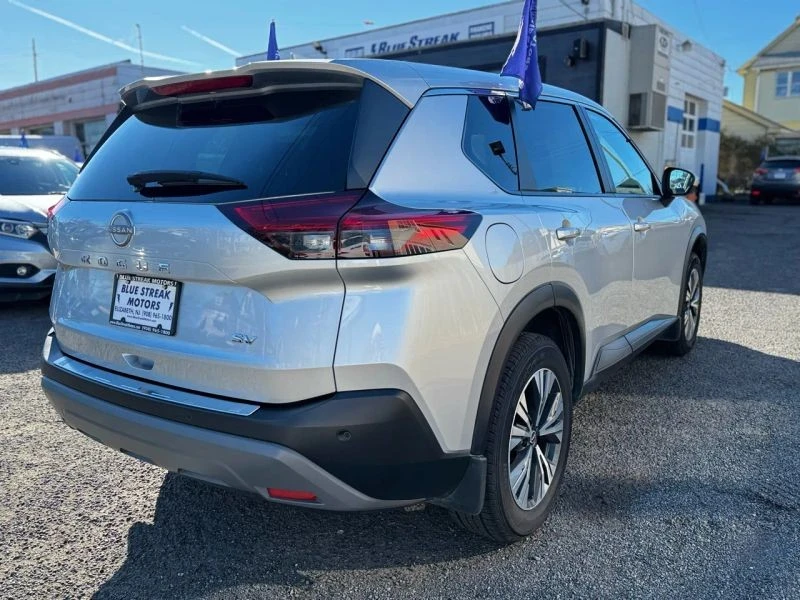 2023 Nissan Rogue - Image 10 of 12