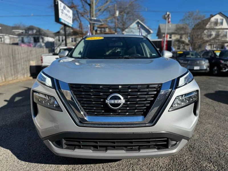 2023 Nissan Rogue - Image 2 of 12
