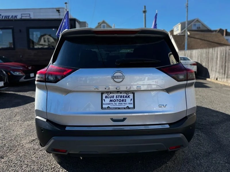 2023 Nissan Rogue - Image 9 of 12