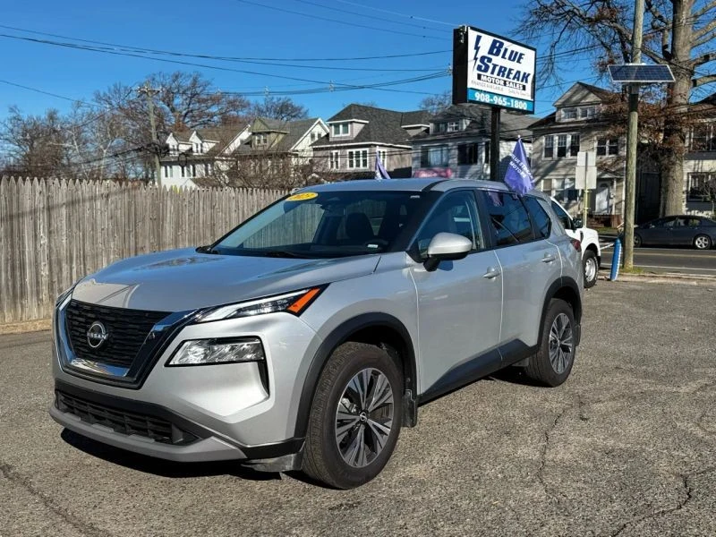 2023 Nissan Rogue - Image 5 of 12