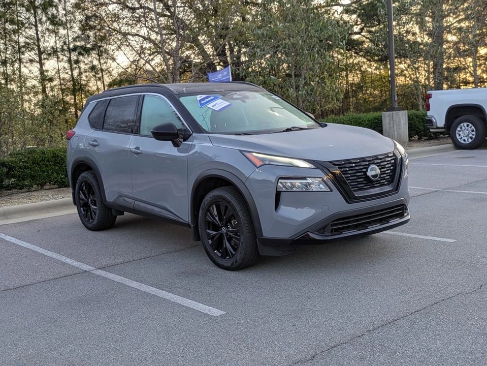 2023 Nissan Rogue - Image 2 of 21