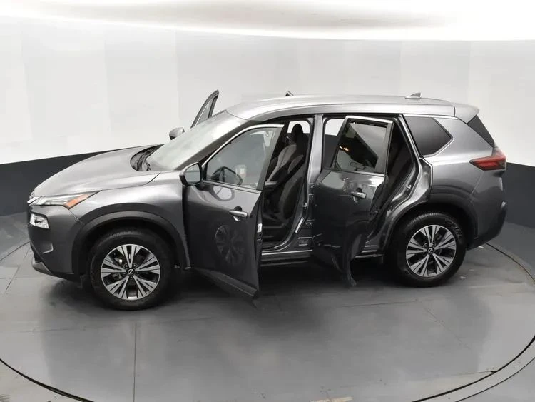 2023 Nissan Rogue - Image 7 of 12
