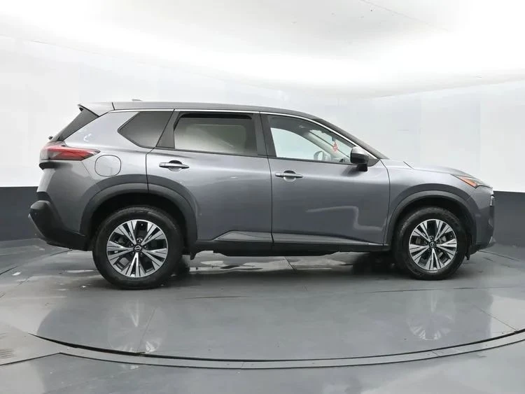 2023 Nissan Rogue - Image 4 of 12