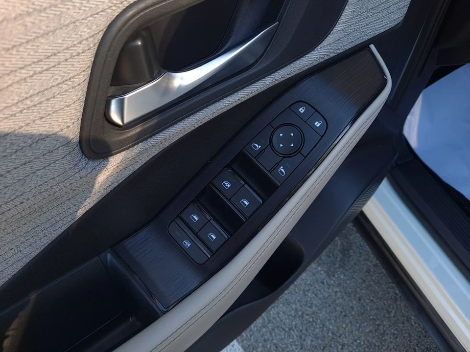 2023 Nissan Rogue - Image 12 of 12