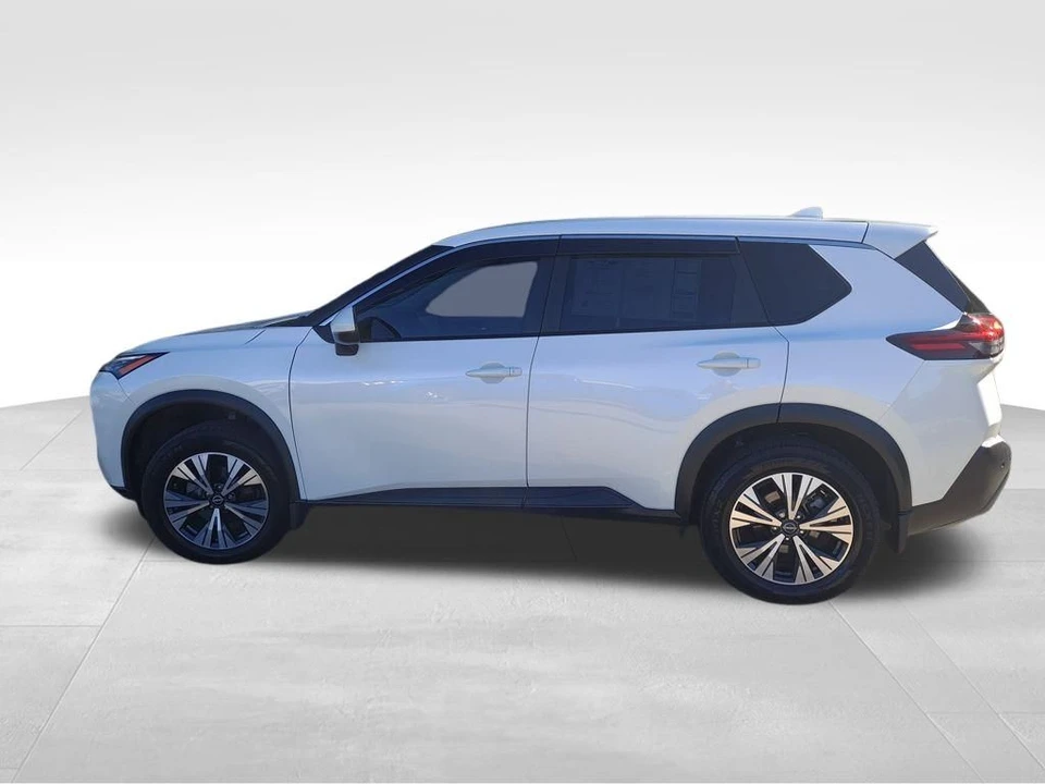 2023 Nissan Rogue - Image 2 of 12
