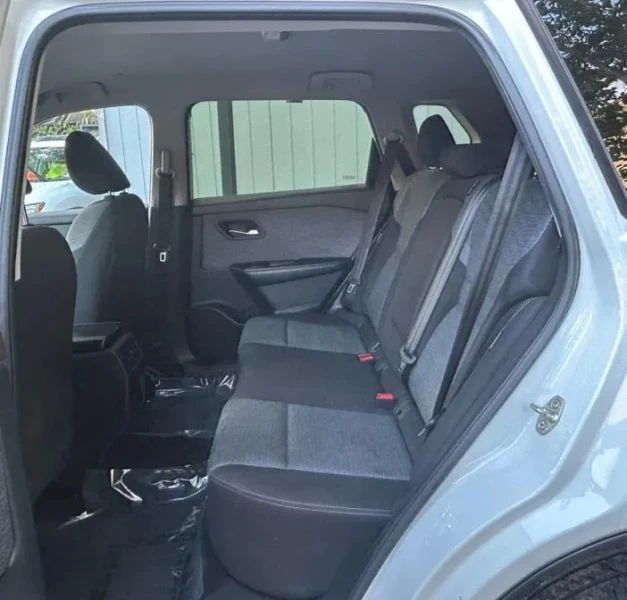 2023 Nissan Rogue - Image 11 of 12