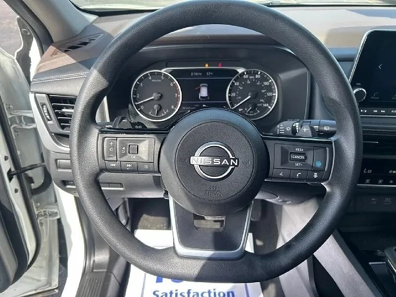 2023 Nissan Rogue - Image 7 of 12