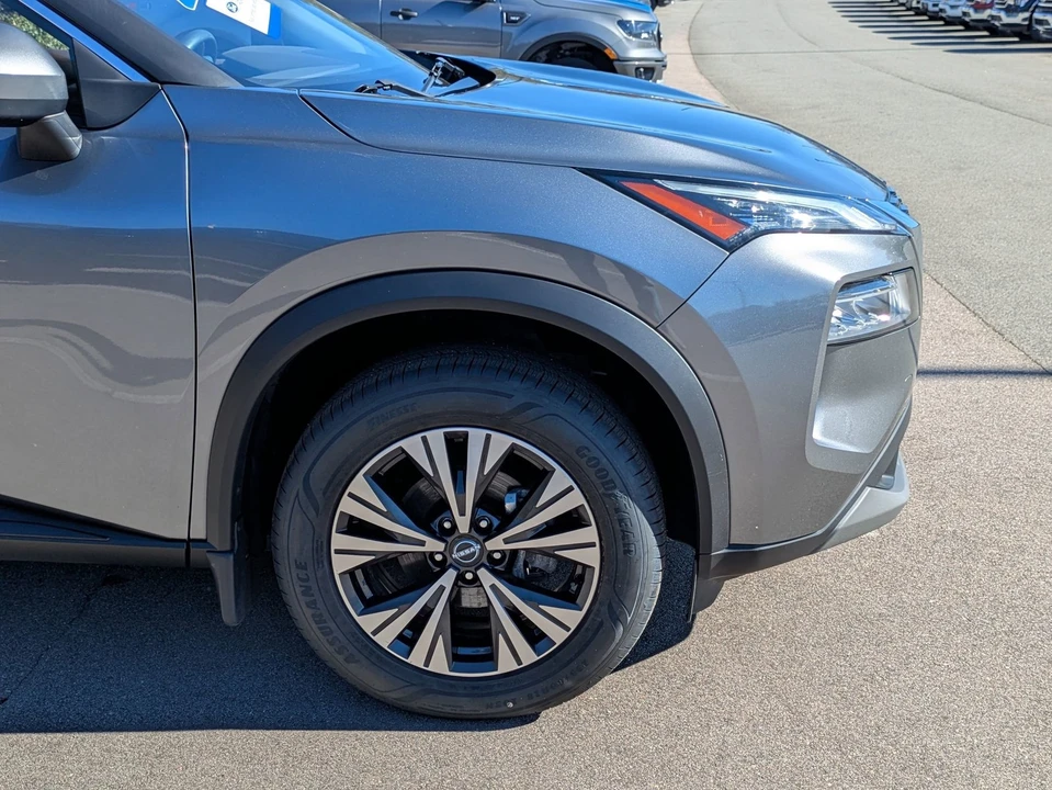2023 Nissan Rogue - Image 11 of 12