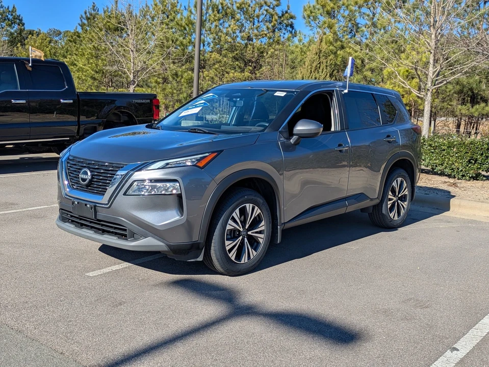 2023 Nissan Rogue - Image 8 of 12