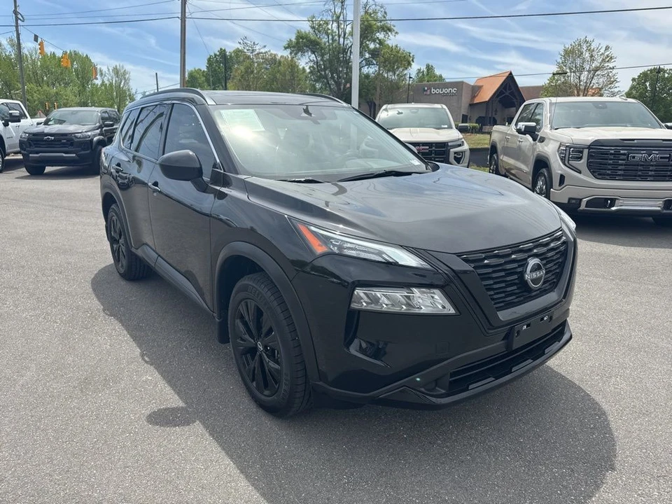 2023 Nissan Rogue - Image 7 of 21