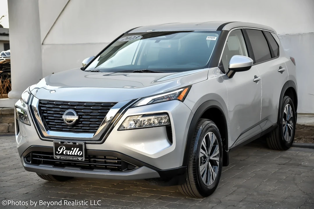 2023 Nissan Rogue - Image 4 of 21