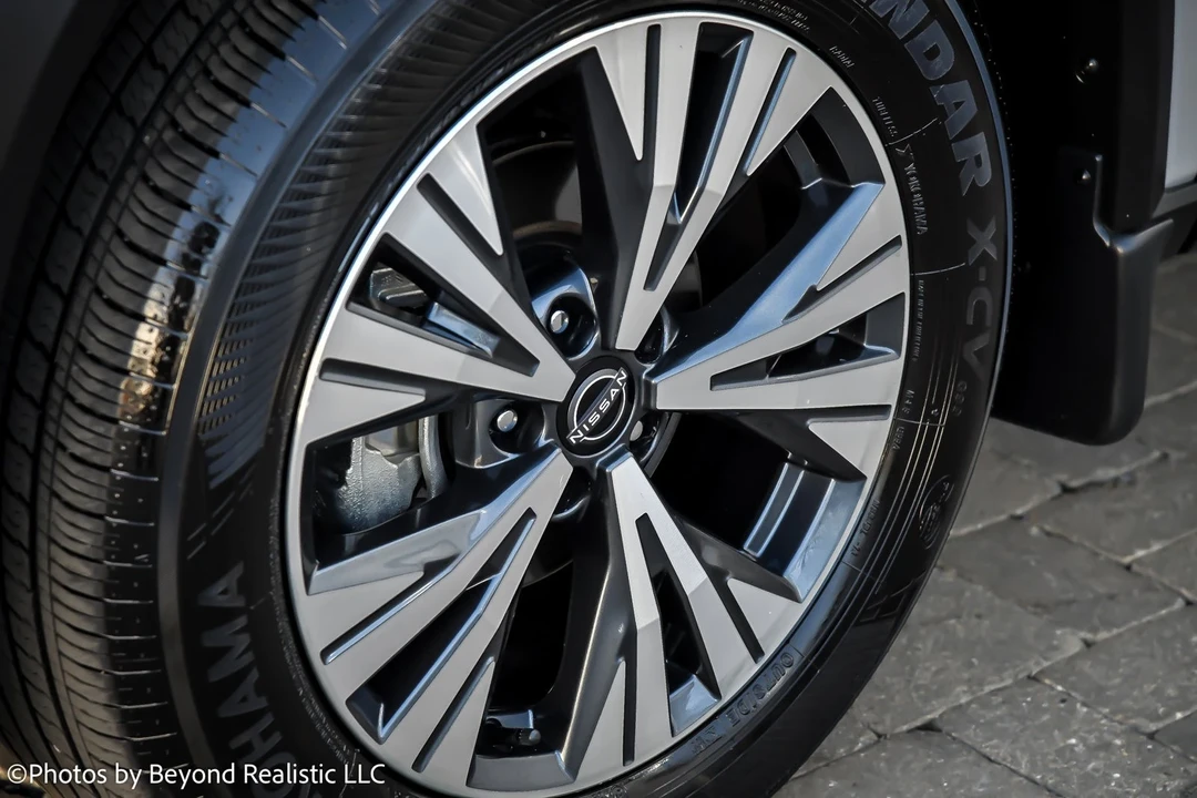 2023 Nissan Rogue - Image 13 of 21