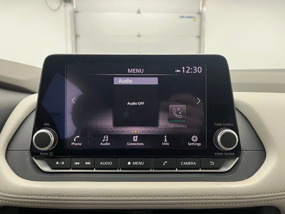 2023 Nissan Rogue - Image 3 of 12