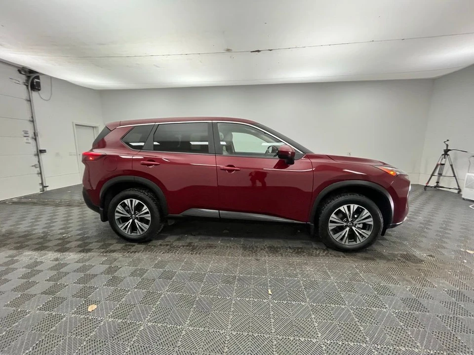 2023 Nissan Rogue - Image 5 of 12