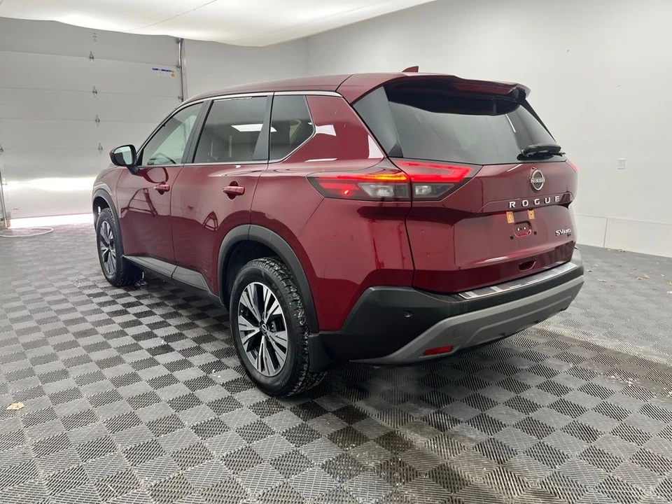 2023 Nissan Rogue - Image 9 of 12