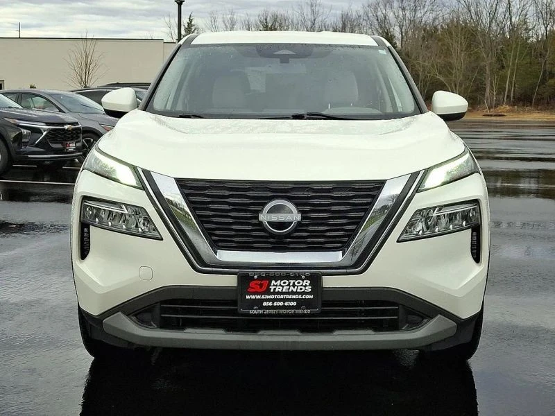 2023 Nissan Rogue - Image 2 of 12
