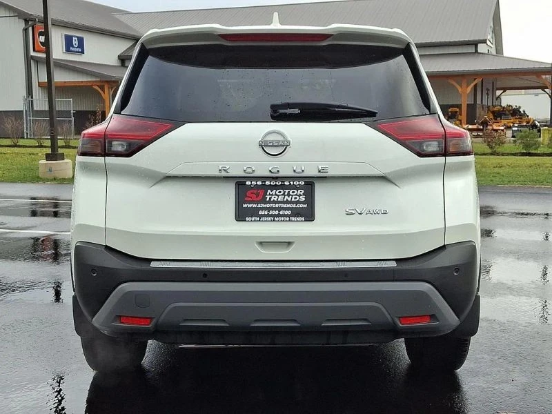 2023 Nissan Rogue - Image 5 of 12