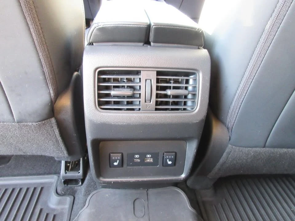 2023 Nissan Rogue - Image 13 of 20