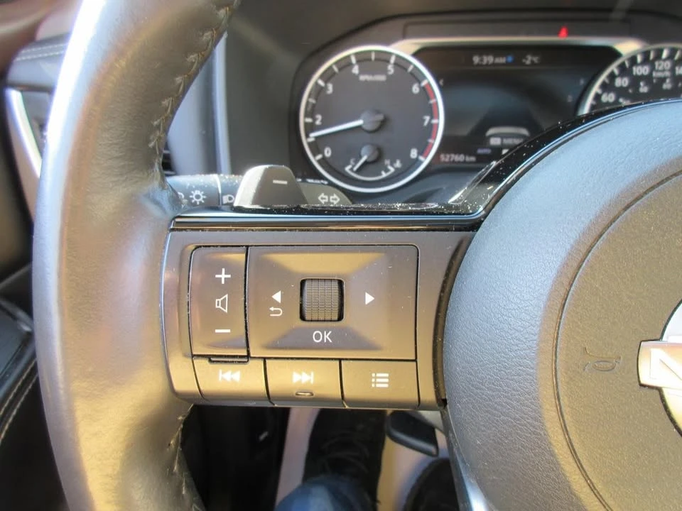 2023 Nissan Rogue - Image 15 of 20