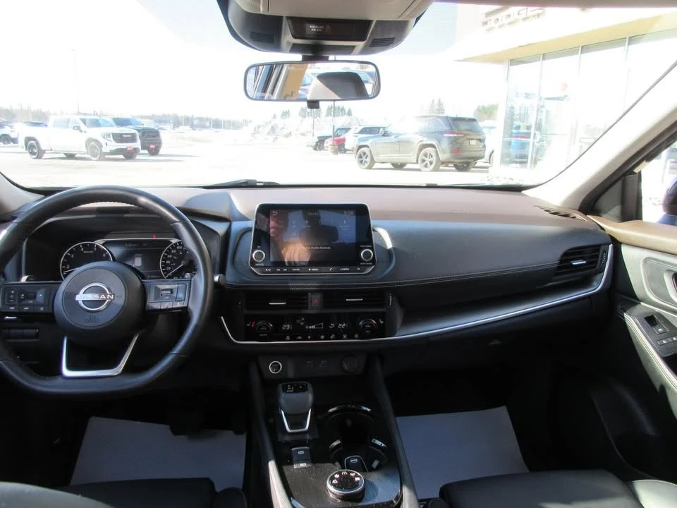 2023 Nissan Rogue - Image 9 of 20