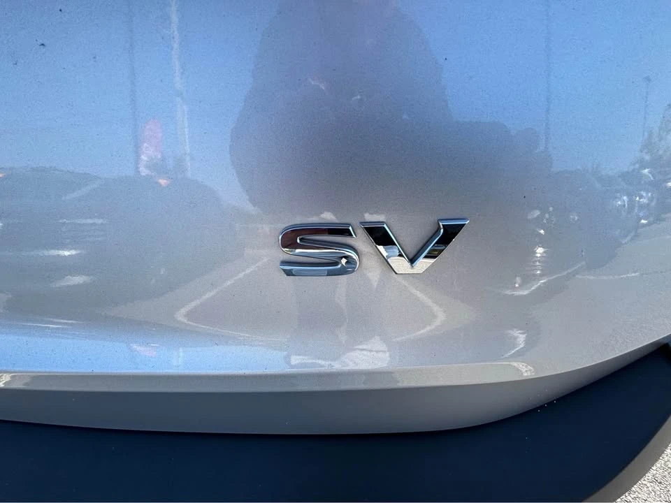 2023 Nissan Rogue - Image 3 of 10