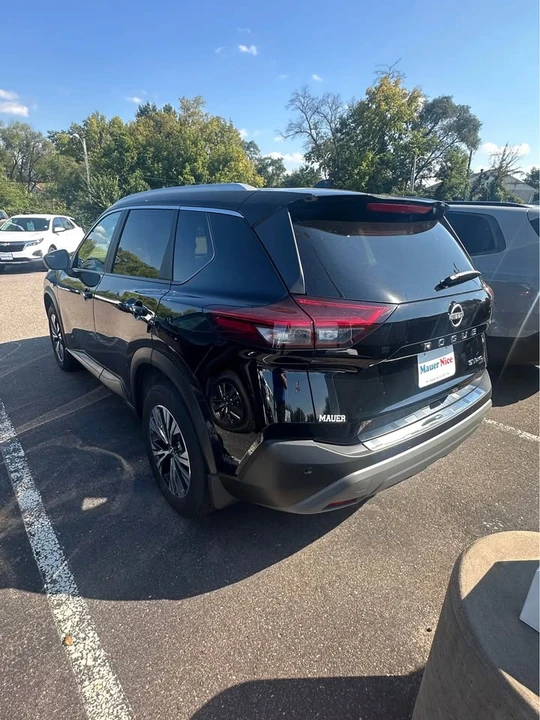 2023 Nissan Rogue - Image 6 of 6