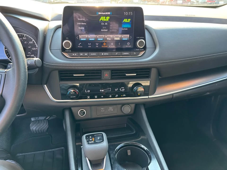 2023 Nissan Rogue - Image 8 of 10