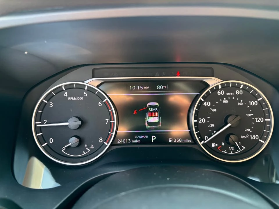 2023 Nissan Rogue - Image 10 of 10