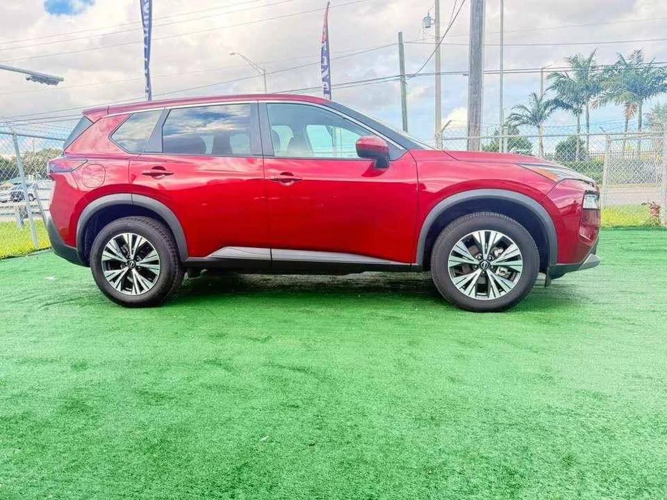 2023 Nissan Rogue - Image 4 of 12