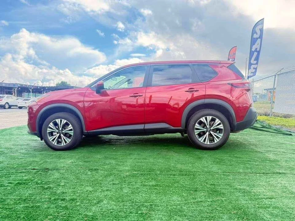 2023 Nissan Rogue - Image 5 of 12