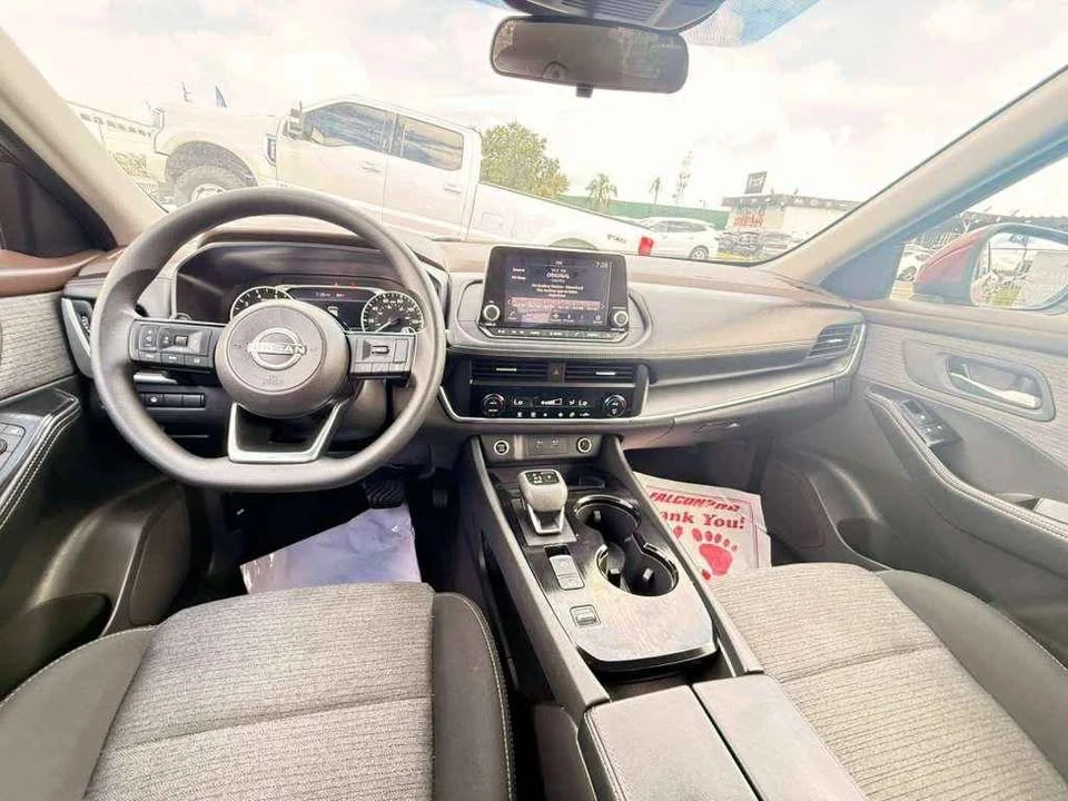 2023 Nissan Rogue - Image 10 of 12