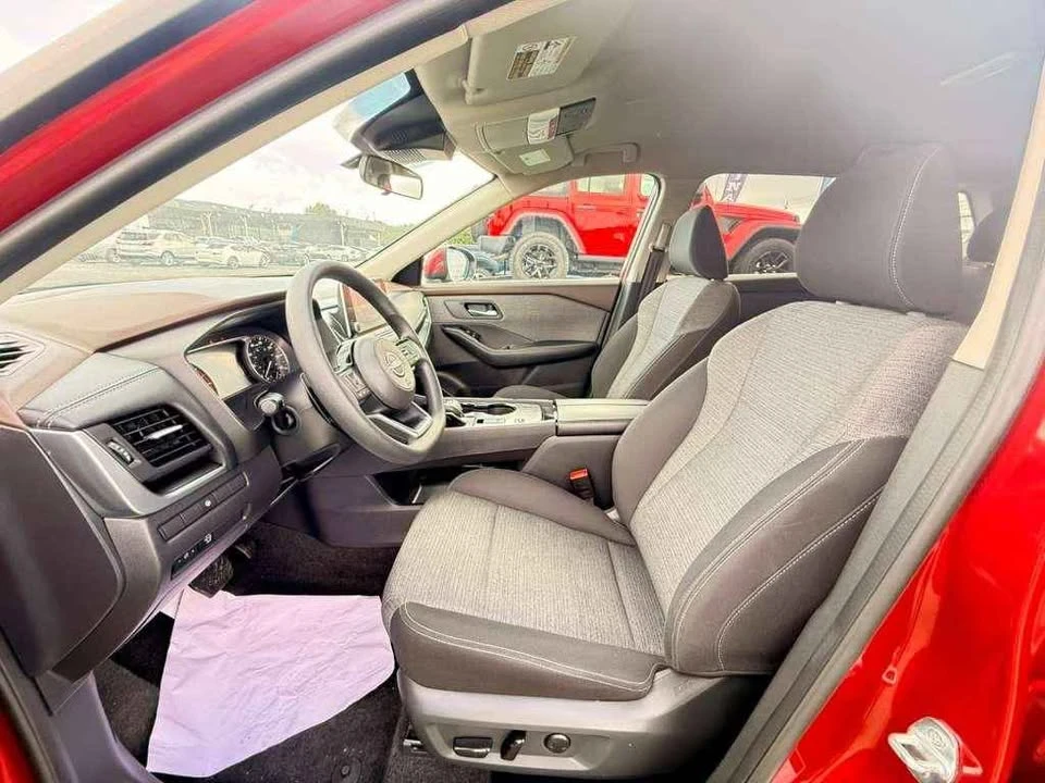 2023 Nissan Rogue - Image 9 of 12