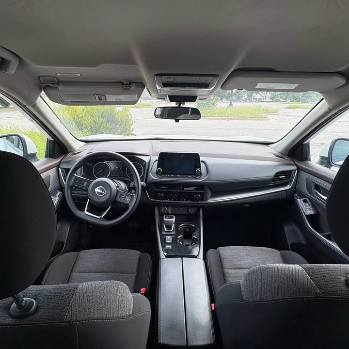 2023 Nissan Rogue - Image 15 of 16