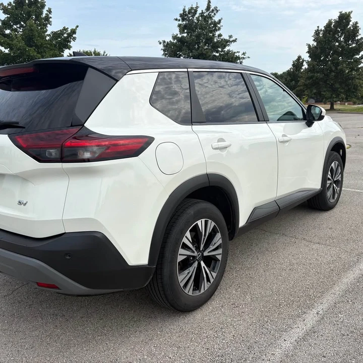 2023 Nissan Rogue - Image 6 of 16