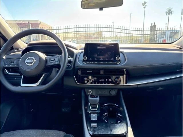 2023 Nissan Rogue - Image 12 of 12