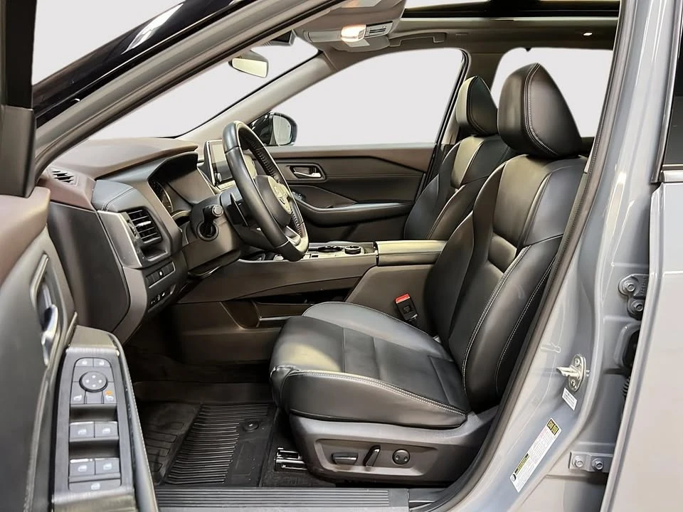 2023 Nissan Rogue - Image 7 of 20