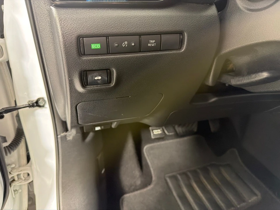 2023 Nissan Sentra 8th Gen - Image 14 of 21