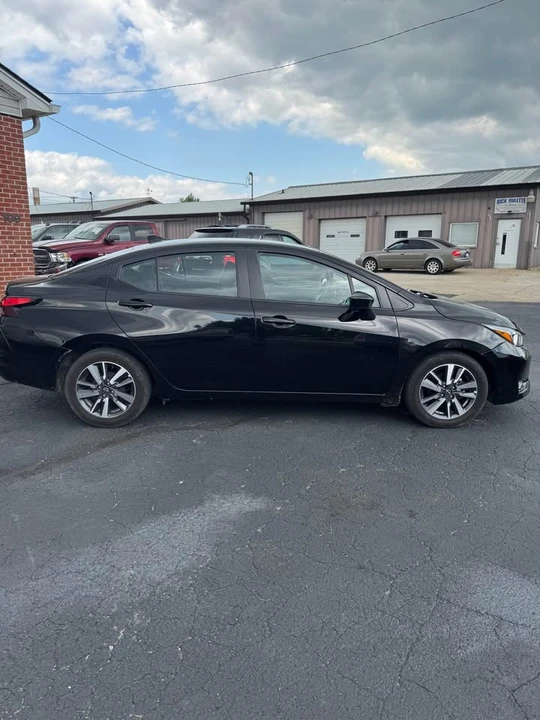 2023 Nissan Versa - Image 8 of 15