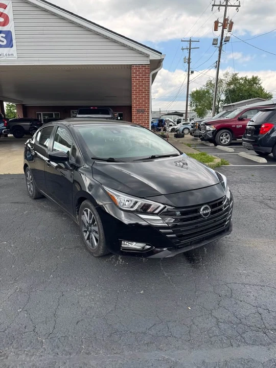 2023 Nissan Versa - Image 9 of 15