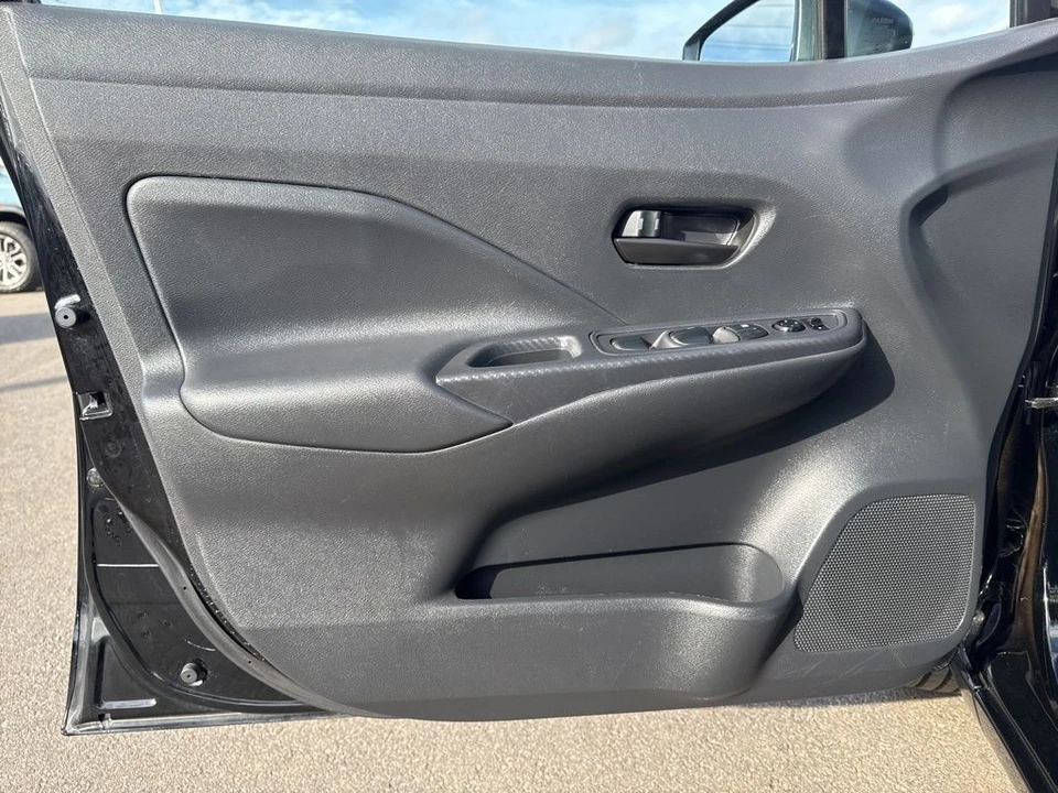 2023 Nissan Versa - Image 9 of 12